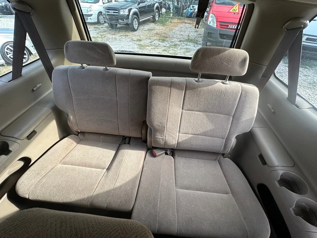 Toyota Sequoia 4.7i ГАЗ - автомобили, коли, обяви за нови и употребявани 14