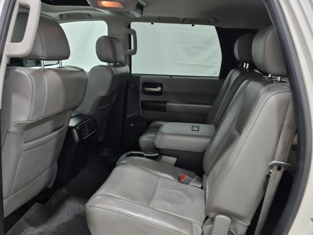 Toyota Sequoia 5.7 PLATINUM - автомобили, коли, обяви за нови и употребявани 9
