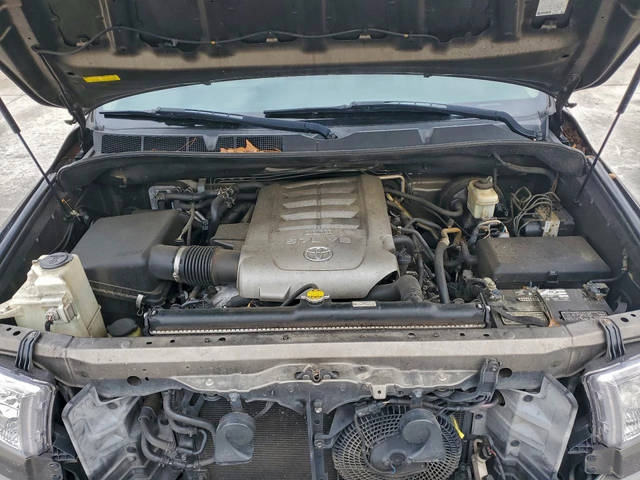 Toyota Sequoia PLATINUM 5, 7 - автомобили, коли, обяви за нови и употребявани 11