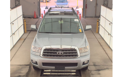 toyota-sequoia - 1