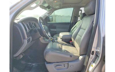 Toyota Sequoia 5.7* SR5* 4Х4 - автомобили, коли, обяви за нови и употребявани 7