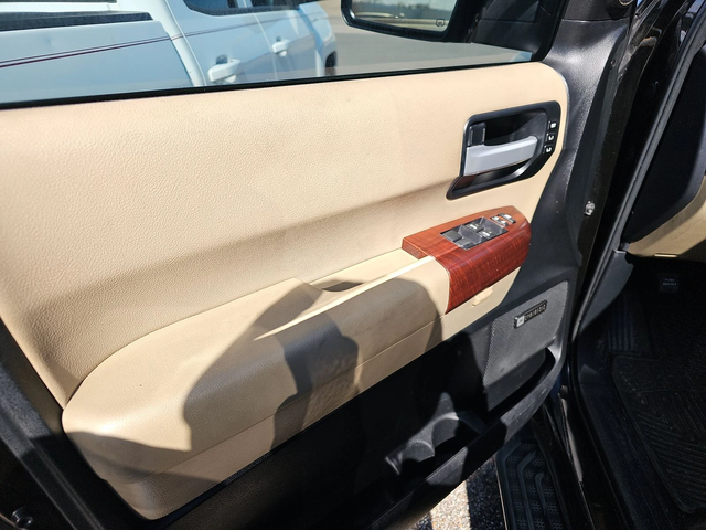 Toyota Sequoia PLATINUM* 5.7* V8* ПОДГРЕВ* КАМЕРА* КЕЙЛЕС - автомобили, коли, обяви за нови и употребявани 6