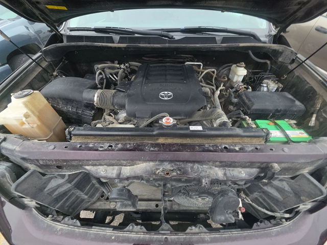 Toyota Sequoia 5.7* V8* ПОДГРЕВ* КАМЕРА* КЕЙЛЕС* - автомобили, коли, обяви за нови и употребявани 16