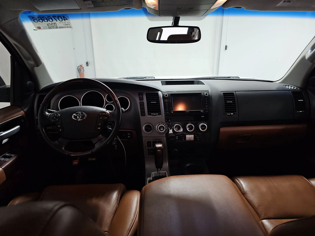 Toyota Sequoia PLATINUM* 5.7* V8* ПОДГРЕВ* КАМЕРА* КЕЙЛЕС - автомобили, коли, обяви за нови и употребявани 7