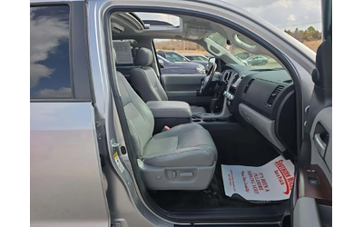 Toyota Sequoia PLATINUM* 5.7* V8* ПОДГРЕВ* КАМЕРА* КЕЙЛЕС - автомобили, коли, обяви за нови и употребявани 12