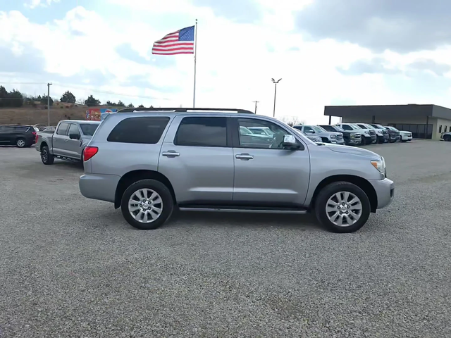 Toyota Sequoia PLATINUM* 5.7* V8* ПОДГРЕВ* КАМЕРА* КЕЙЛЕС - автомобили, коли, обяви за нови и употребявани 4