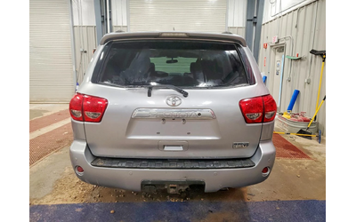 toyota-sequoia - 4