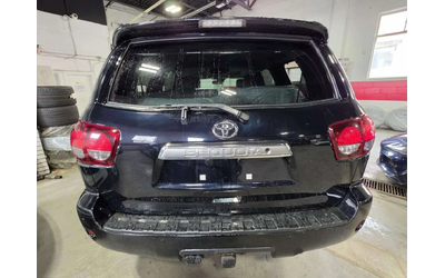 toyota-sequoia - 3