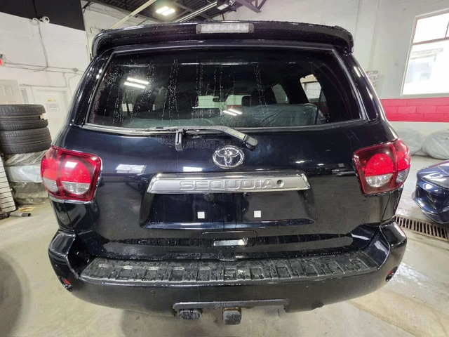 Toyota Sequoia | Platinum | ПОДГРЕВ | ОБДУХВАНЕ | CARFAX | - автомобили, коли, обяви за нови и употребявани 3