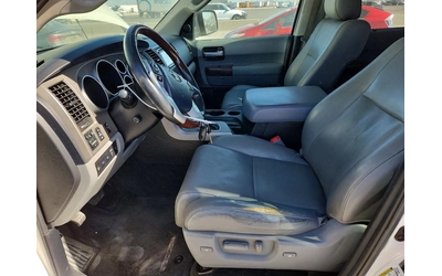 Toyota Sequoia PLATINUM 4WD| 5.7L V8 - автомобили, коли, обяви за нови и употребявани 6