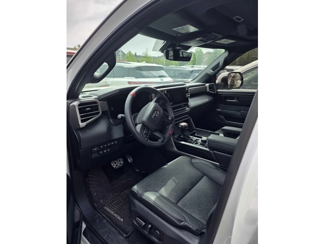 Toyota Sequoia TRD OFF ROAD * HYBRID * V6 * 23700KM * ЦЕНА ДО БГ - автомобили, коли, обяви за нови и употребявани 4