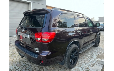 toyota-sequoia - 4