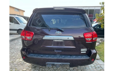 toyota-sequoia - 5