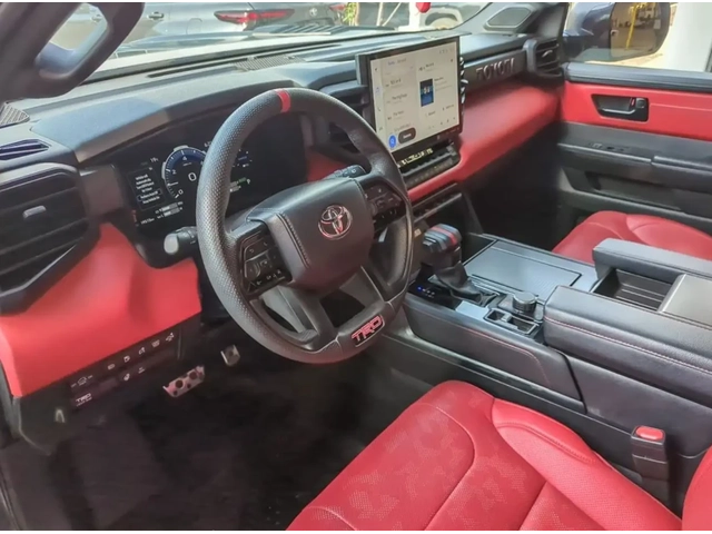 Toyota Sequoia TRD PRO* * FULL* * ОФИЦИАЛНО ПРЕДСТАВИТЕЛСТВО - автомобили, коли, обяви за нови и употребявани 5