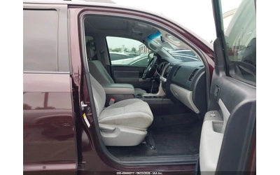 toyota-sequoia - 4