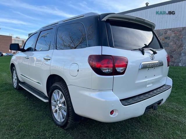 Toyota Sequoia PLATINUM* 4WD* DISTRONIC* М.ТОЧКА* КАМЕРА* ПОДГРЕВ - автомобили, коли, обяви за нови и употребявани 4