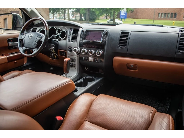 Toyota Sequoia PLATINUM* 5.7* V8* ПОДГРЕВ* КАМЕРА* КЕЙЛЕС - автомобили, коли, обяви за нови и употребявани 9
