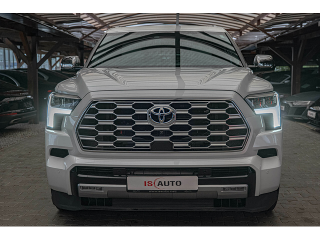 Toyota Sequoia Capstone/JBL/6+1/Обдухване/Panorama/HuD/Virtual/Lane Assist - автомобили, коли, обяви за нови и употребявани 0