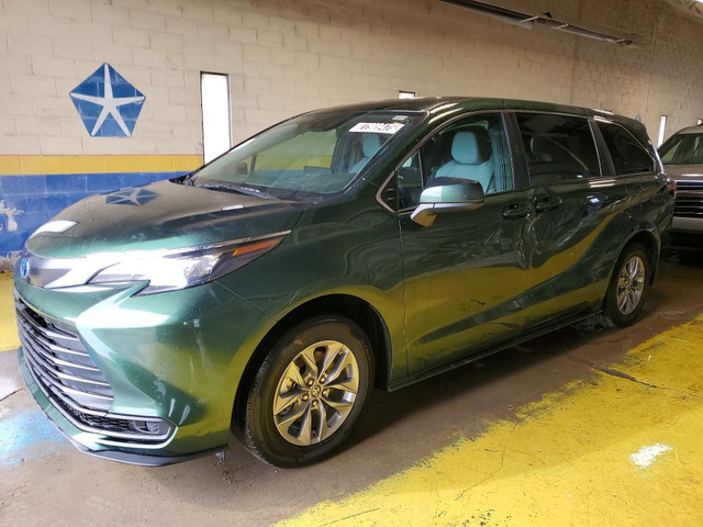 Toyota Sienna 2.5L 4 ALL WHEEL DRIVE - автомобили, коли, обяви за нови и употребявани 0