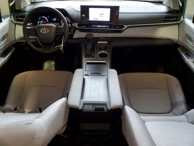 Toyota Sienna 2.5L 4 ALL WHEEL DRIVE - автомобили, коли, обяви за нови и употребявани 7