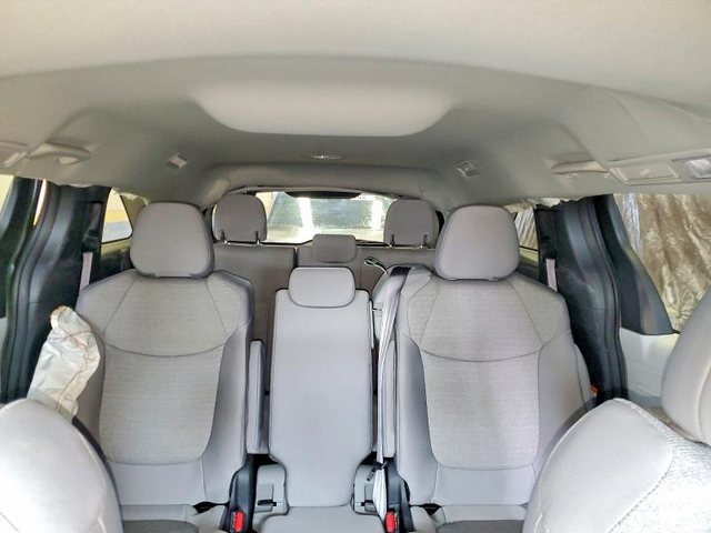 Toyota Sienna 2.5L 4 ALL WHEEL DRIVE - автомобили, коли, обяви за нови и употребявани 9