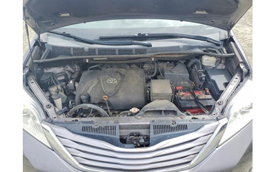 Toyota Sienna 3.5L 6 FRONT WHEEL DRIVE - автомобили, коли, обяви за нови и употребявани 11