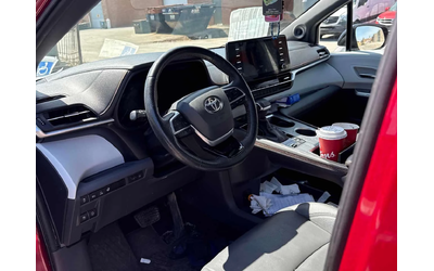 toyota-sienna - 4