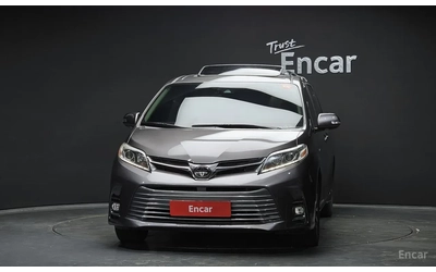 toyota-sienna - 1