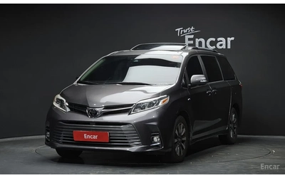 toyota-sienna - 0