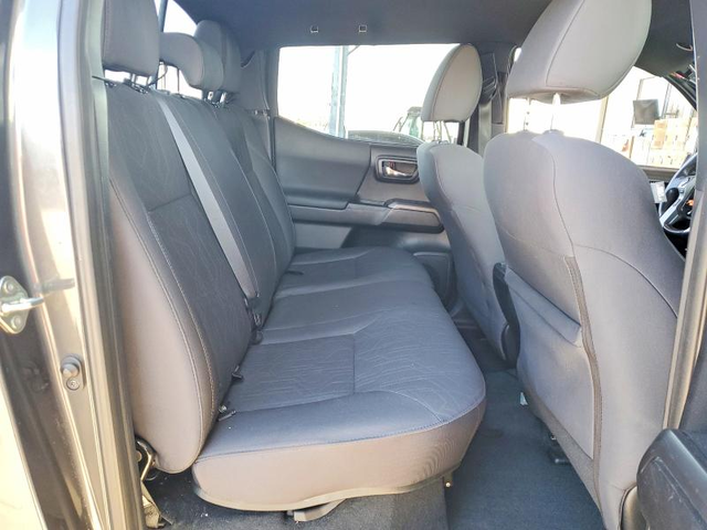 Toyota Tacoma 3.5L 6 Rear Wheel Drive w/4x4 - автомобили, коли, обяви за нови и употребявани 10