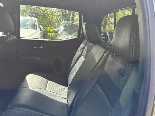 Toyota Tacoma TRD OFF ROAD Premium / 2 КЛЮЧА - автомобили, коли, обяви за нови и употребявани 11