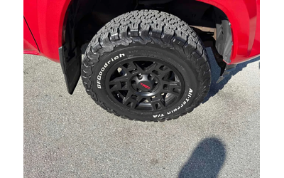 Toyota Tacoma * 4x4 Double Cab Auto* KEYLESS* - автомобили, коли, обяви за нови и употребявани 6