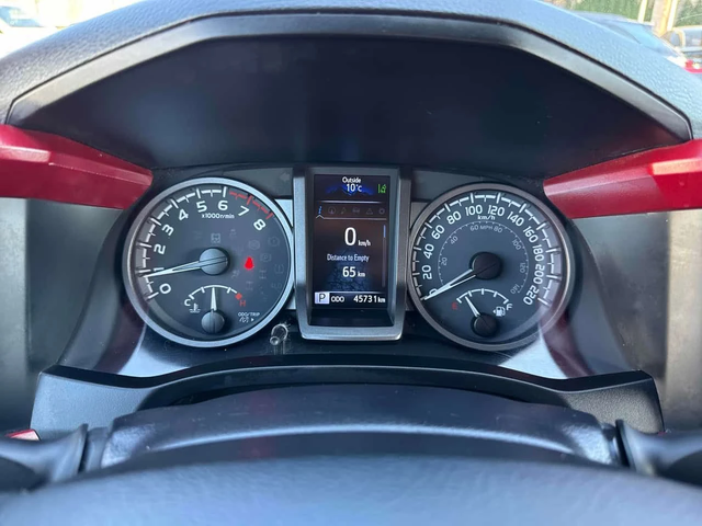 Toyota Tacoma * 4x4 Double Cab Auto* KEYLESS* - автомобили, коли, обяви за нови и употребявани 7