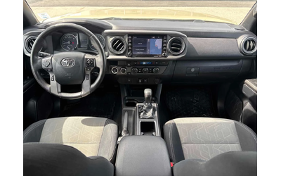 Toyota Tacoma * 4x4 Double Cab Auto SB * 2 КЛЮЧА* PANO* ПОДГРЕВ* - автомобили, коли, обяви за нови и употребявани 8