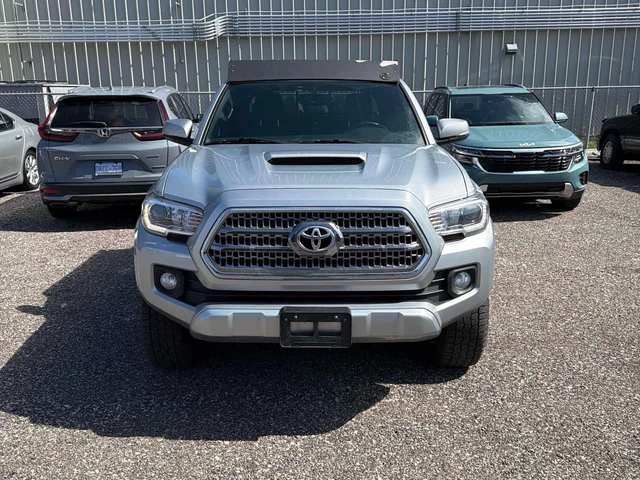 Toyota Tacoma | 4WD Double Cab V6 | CARFAX - автомобили, коли, обяви за нови и употребявани 1