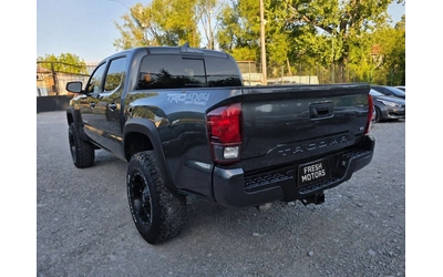 toyota-tacoma - 2