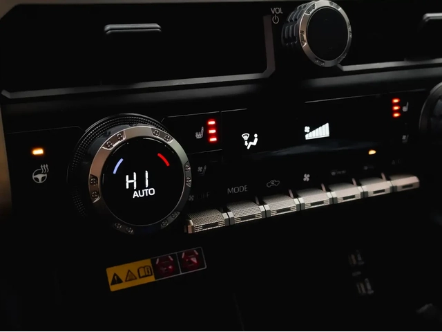 Toyota Tacoma HYBRID| TRD OFF-ROAD| COOLED&HEATED SEATS - автомобили, коли, обяви за нови и употребявани 11