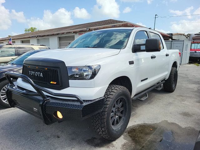 Toyota Tundra 5.7 V8* CREW* КОЖА* ШОУРУМ* ПЕРФЕКТЕН ЗА ГАЗ* КАТО - автомобили, коли, обяви за нови и употребявани 0