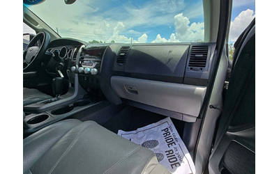 Toyota Tundra Crew Cab* 5.7* БЕЗ РЪЖДА* КОЖА* ВИДЕО НА МОТОР - автомобили, коли, обяви за нови и употребявани 8