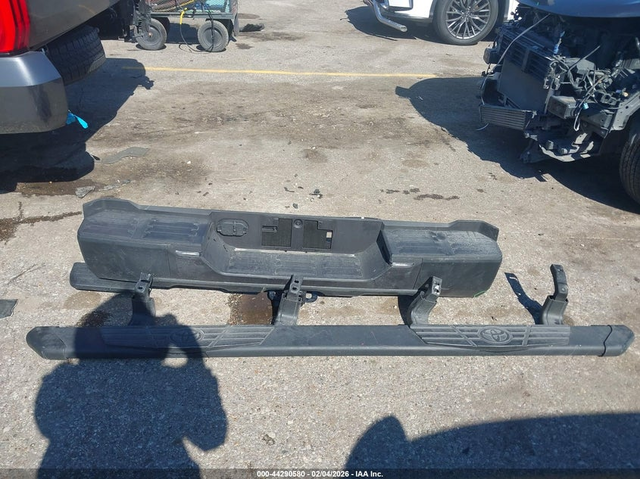 Toyota Tundra 3.4L V-6 DI, DOHC, VVT, TURBO, 389HP 4X2 Drive - автомобили, коли, обяви за нови и употребявани 11