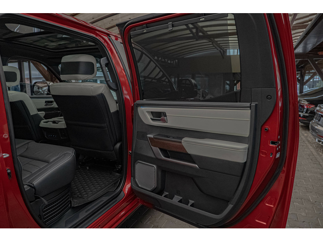 Toyota Tundra 3.5 i-Force/Capstone/3D-Камера 360/Обдухване/JBL - автомобили, коли, обяви за нови и употребявани 9