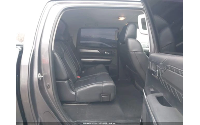 Toyota Tundra PLATINUM 5.7L V8 - автомобили, коли, обяви за нови и употребявани 10