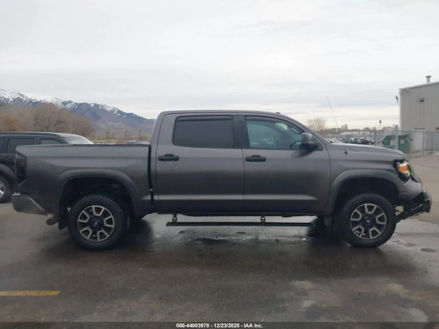 Toyota Tundra PLATINUM 5.7L V8 - автомобили, коли, обяви за нови и употребявани 3