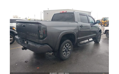 Toyota Tundra PLATINUM 5.7L V8 - автомобили, коли, обяви за нови и употребявани 7