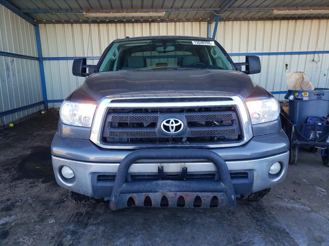 Toyota Tundra 5.7* CREWMAX SR5* РЕАЛНИ КМ* ПЕРФЕКТЕН - автомобили, коли, обяви за нови и употребявани 3