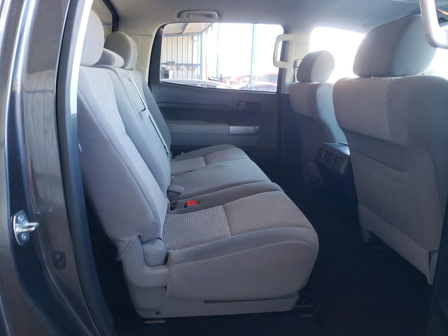 Toyota Tundra 5.7* CREWMAX SR5* РЕАЛНИ КМ* ПЕРФЕКТЕН - автомобили, коли, обяви за нови и употребявани 8