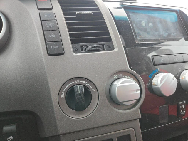 Toyota Tundra 2013| SR5| TRD PK| CREWMAX| 5.7 V8 - автомобили, коли, обяви за нови и употребявани 11