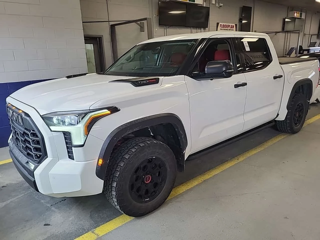 Toyota Tundra LIMITED HYBRID CREW CAB SHORT BED - автомобили, коли, обяви за нови и употребявани 0