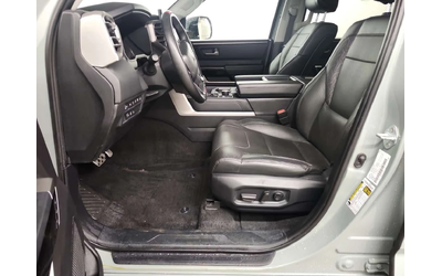 Toyota Tundra LIMITED CREW CAB SHORT BED * CARFAX * Без инцидент - автомобили, коли, обяви за нови и употребявани 8