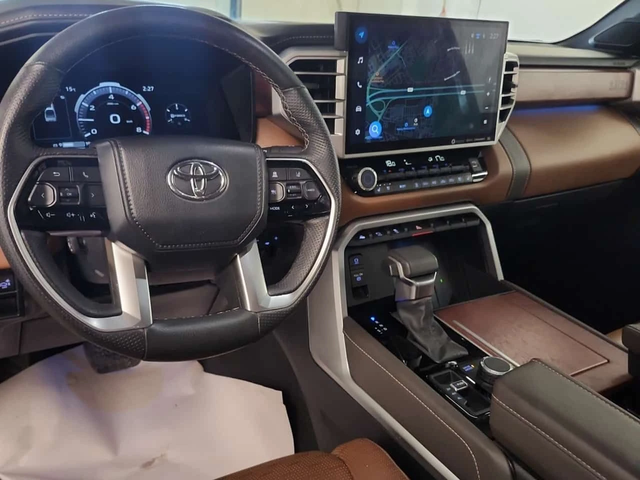 Toyota Tundra PLATINUM CREW CAB STD BED * CARFAX * Бeз инциденти - автомобили, коли, обяви за нови и употребявани 5